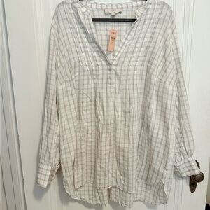 NEW WITH TAGS Loft Plus White & Gray Top
